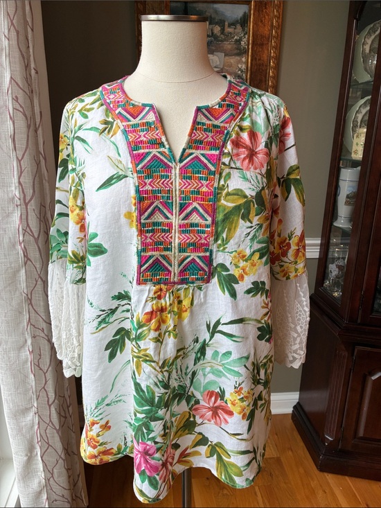 John Mark Tops - John Mark Linen Floral Tunic with Colorful Embroidered Bib Size Medium